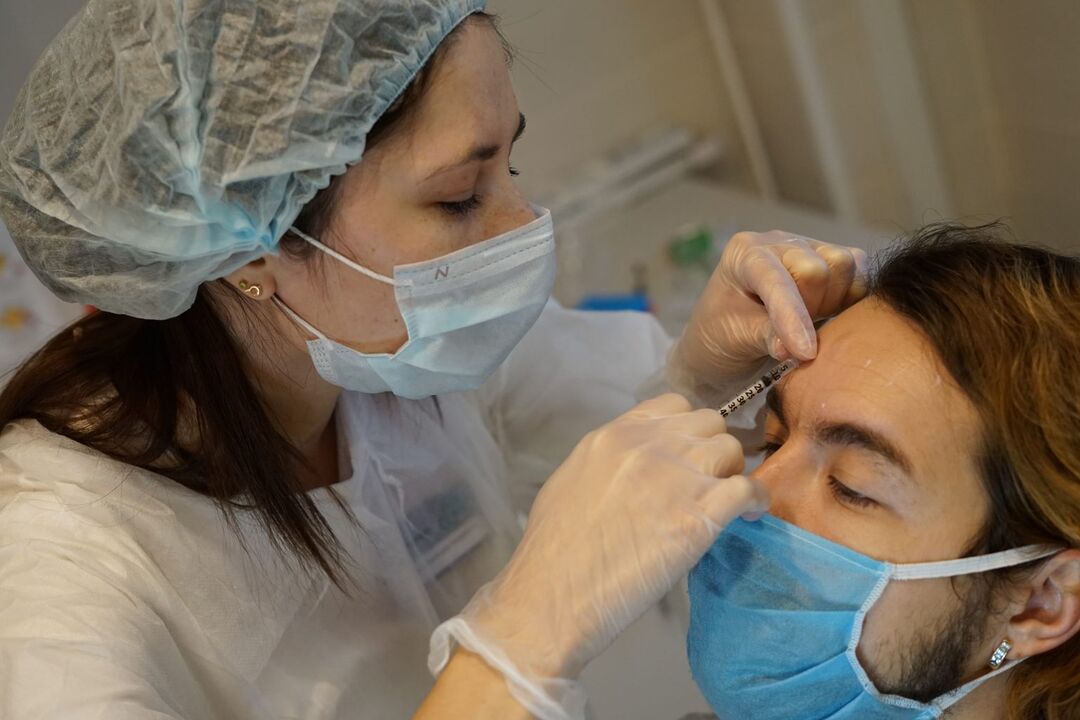 Botulinum terapija - postupak ubrizgavanja za pomlađivanje kože lica